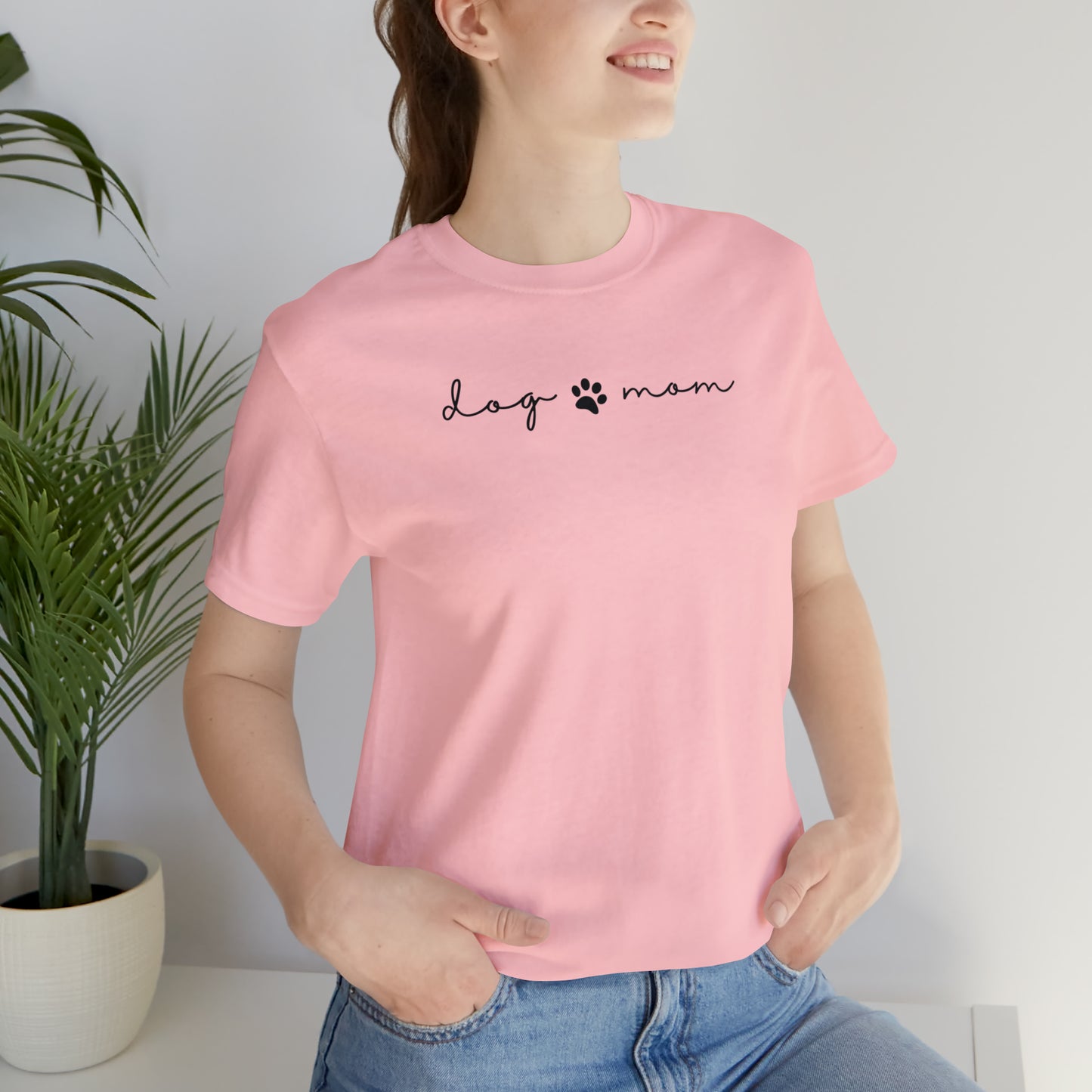 Dog Mom Tee