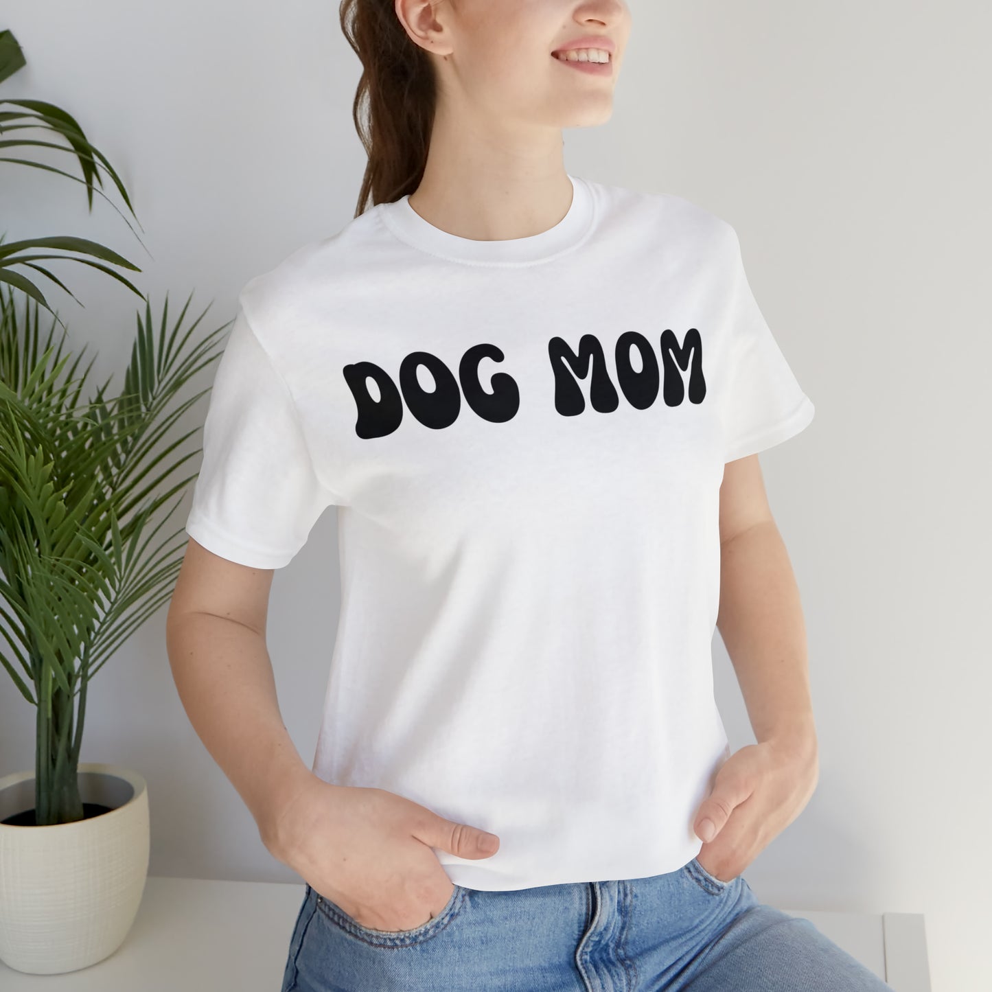 Retro Dog Mom Tee